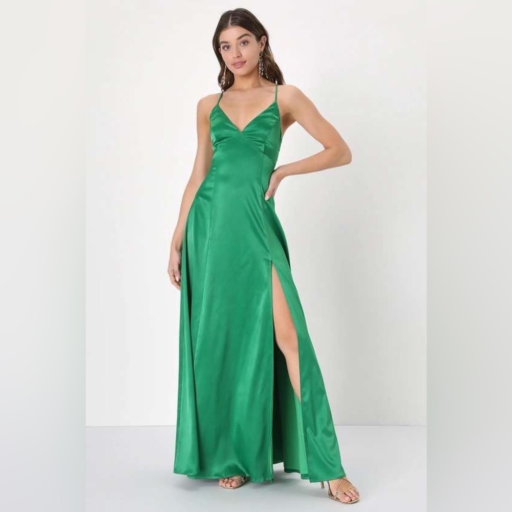 Green Lulus dress worn once